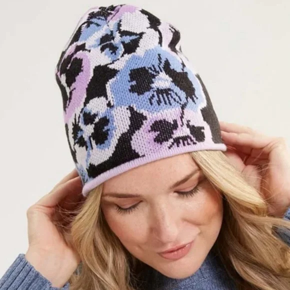 Vera Bradley | Accessories | Vera Bradley Reversible Beanie  display picture 1